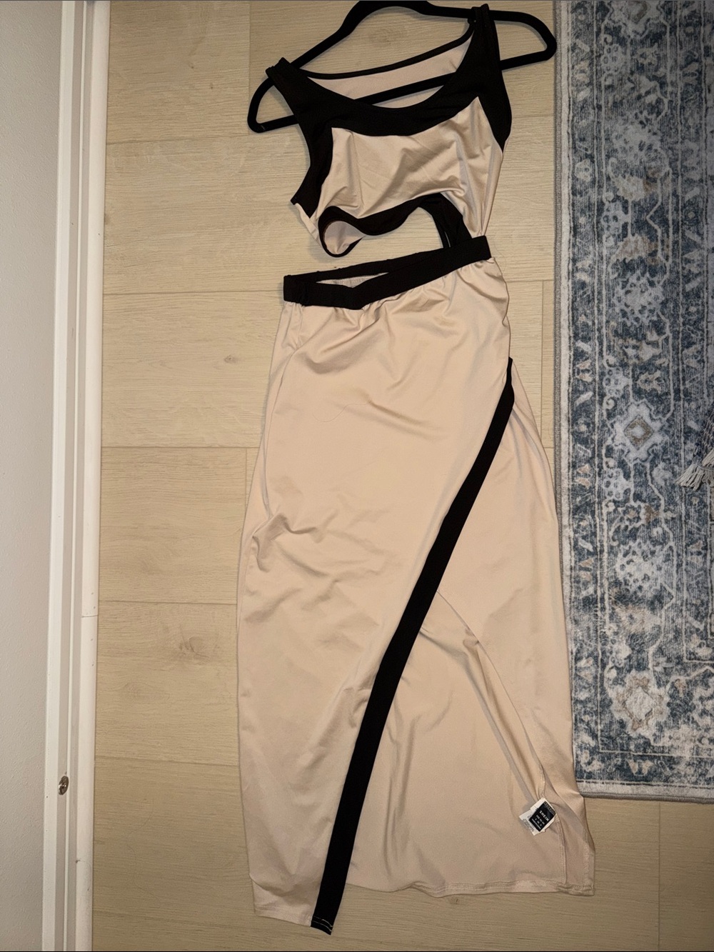 SHEIN Beige and Black Contrast Midi Dress